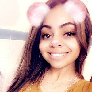 Meet your Posher, Vanessa